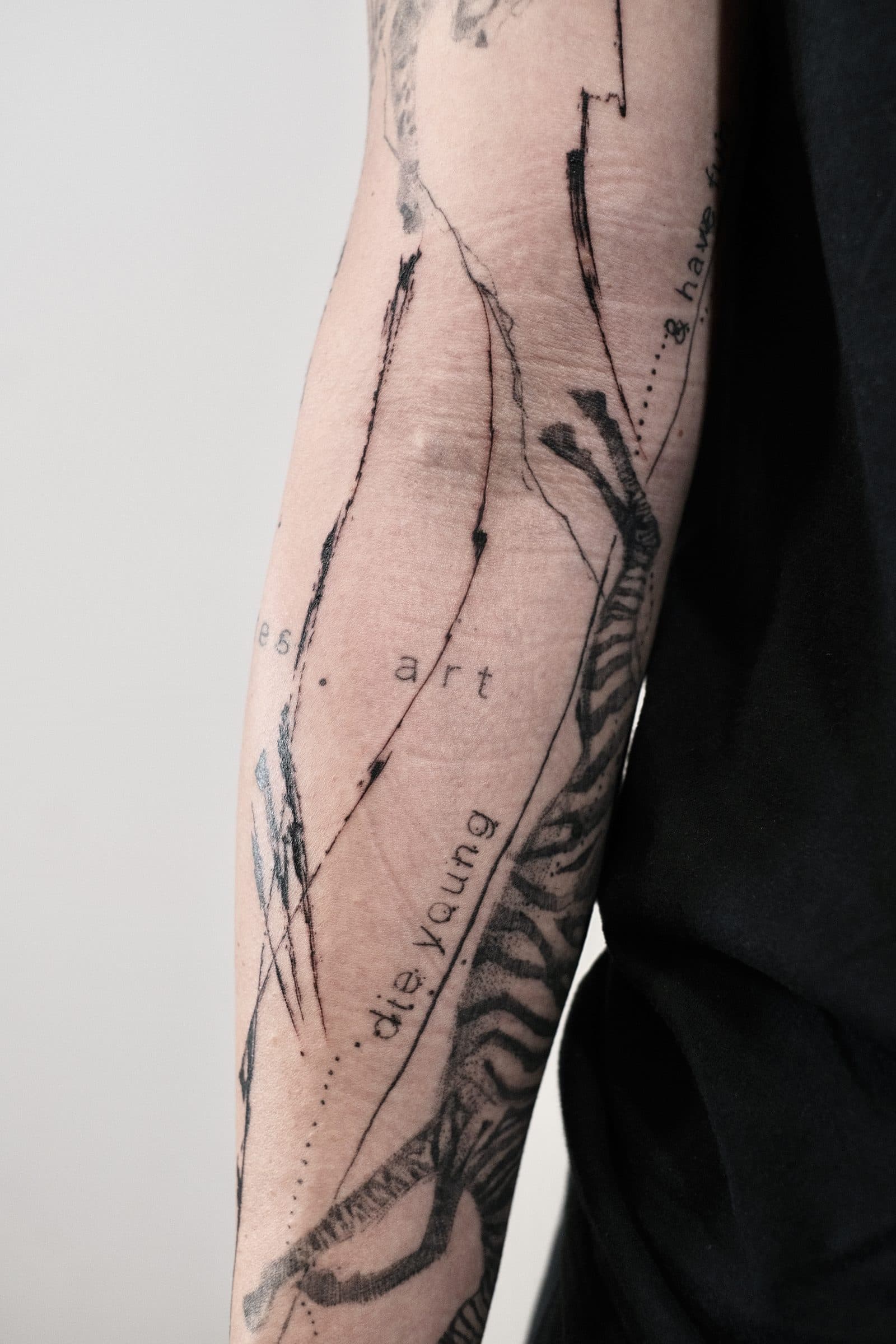 Conceptual Tattoo – Abstraction – SIJA.INK Zürich