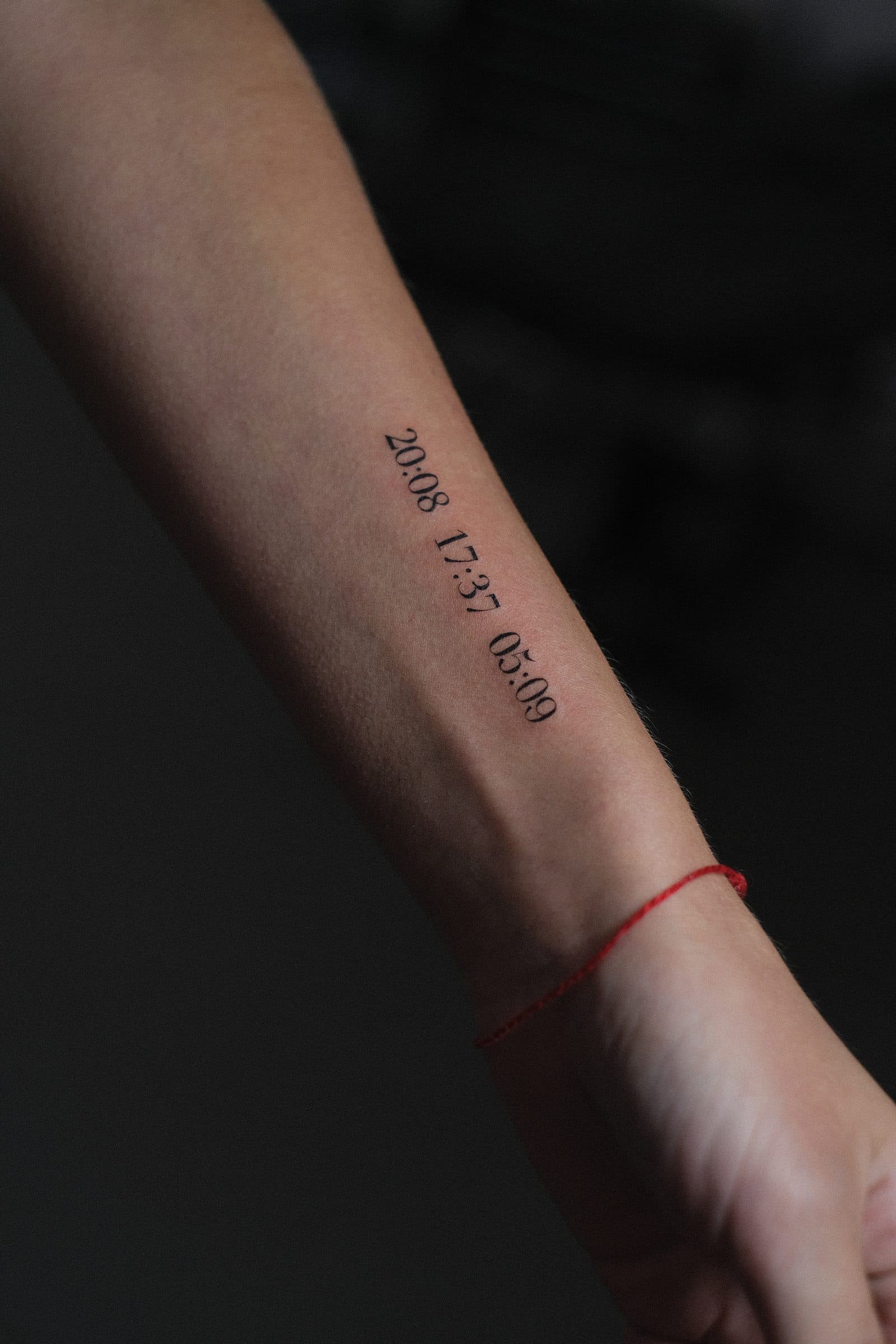 Fineline Tattoo – Zahlen & Datum – SIJA.INK Zürich