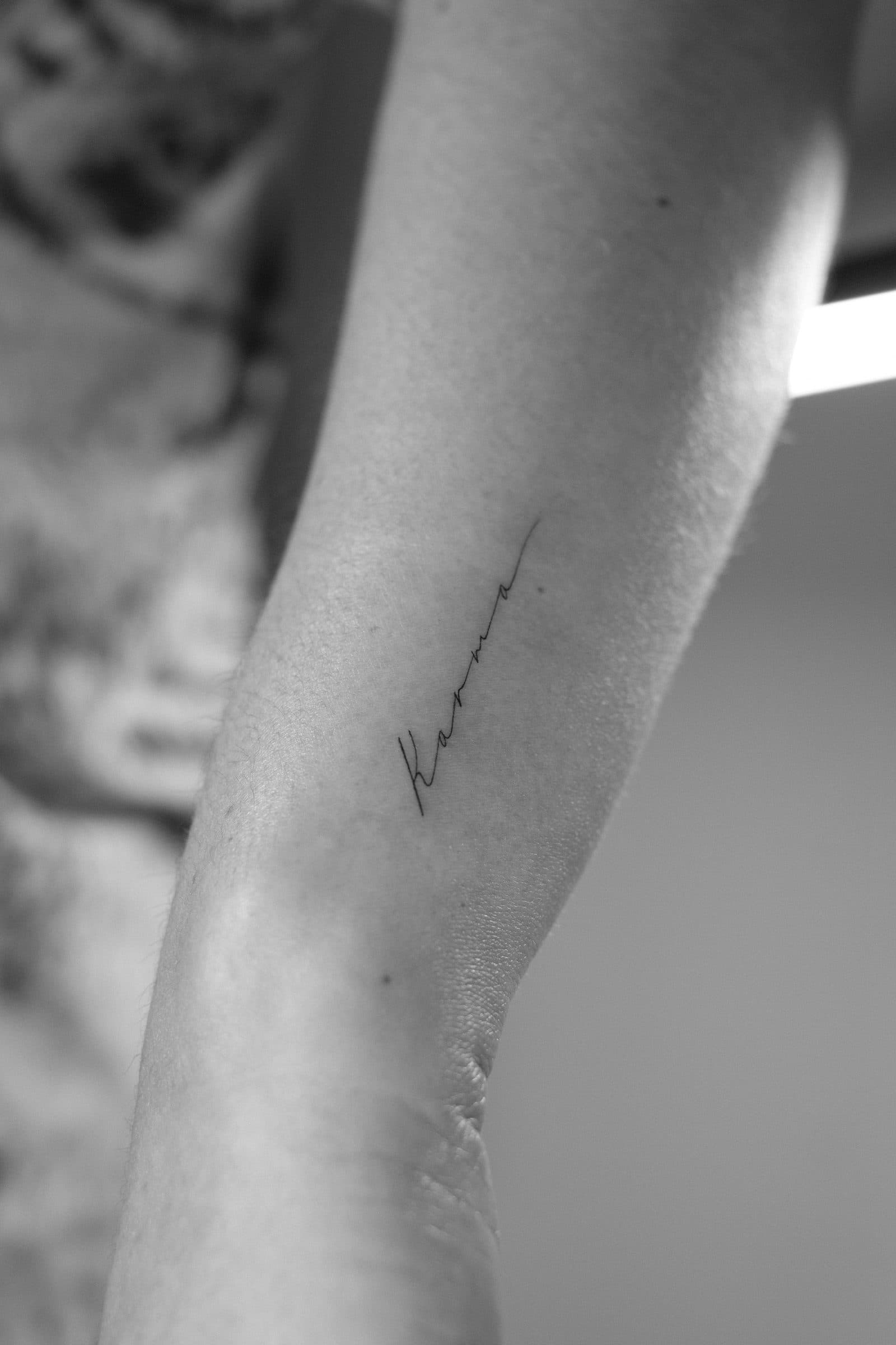 Fineline Tattoo – Schriftzug – SIJA.INK Zürich