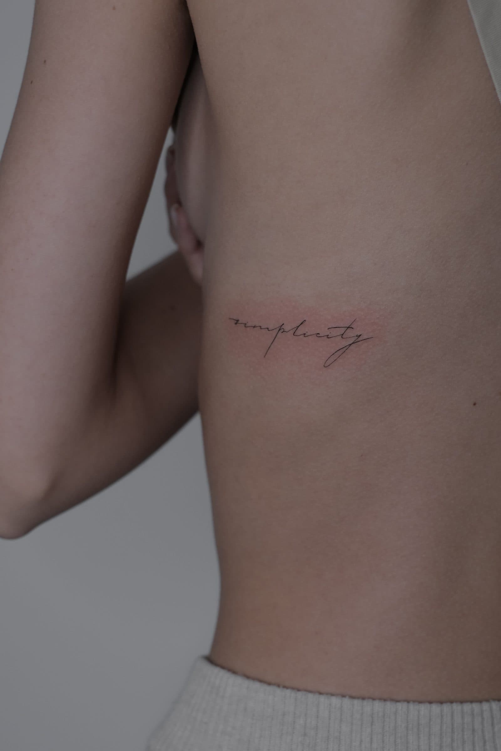 Fineline Tattoo – Schriftzug – SIJA.INK Zürich