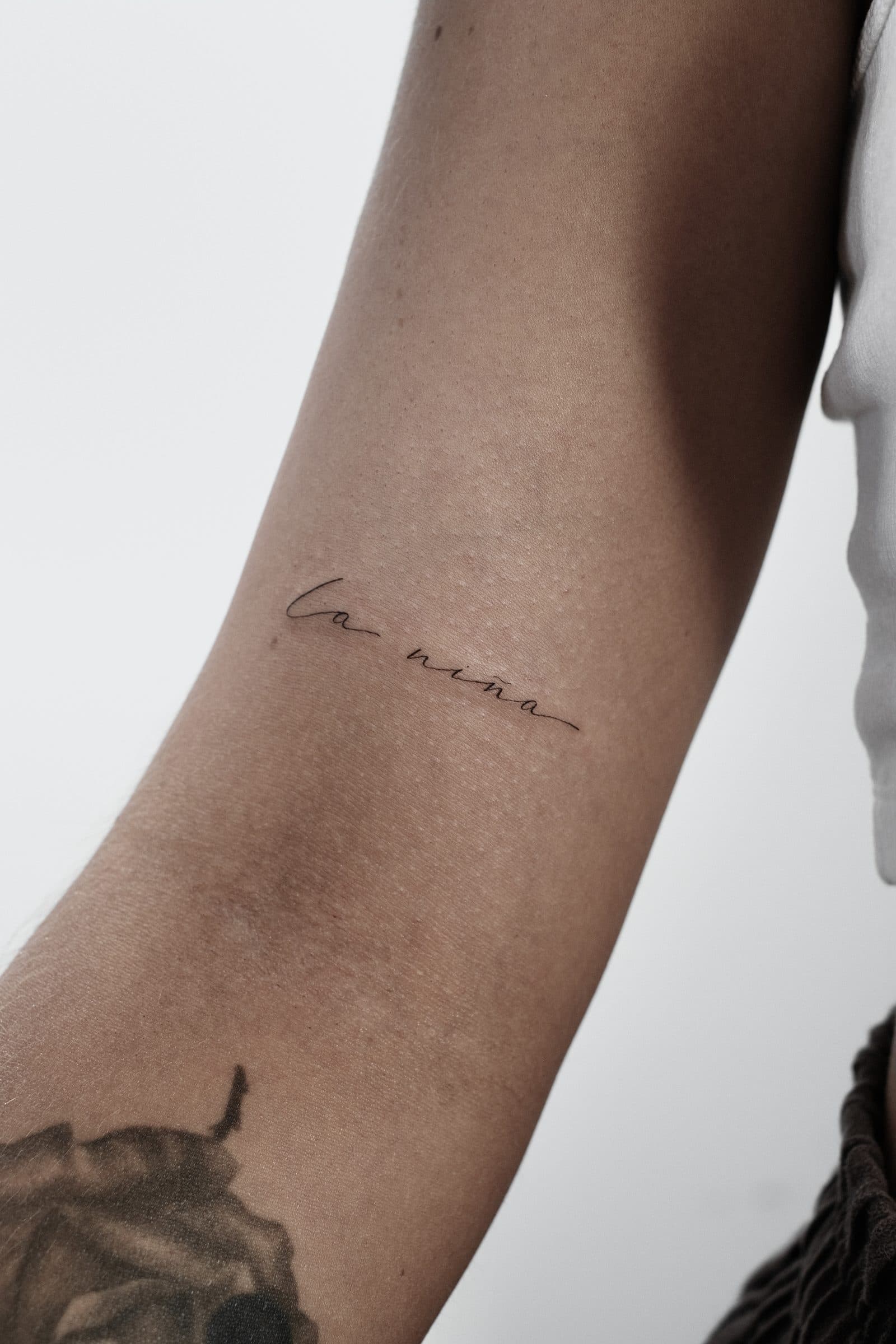 Fineline Tattoo – Schriftzug – SIJA.INK Zürich