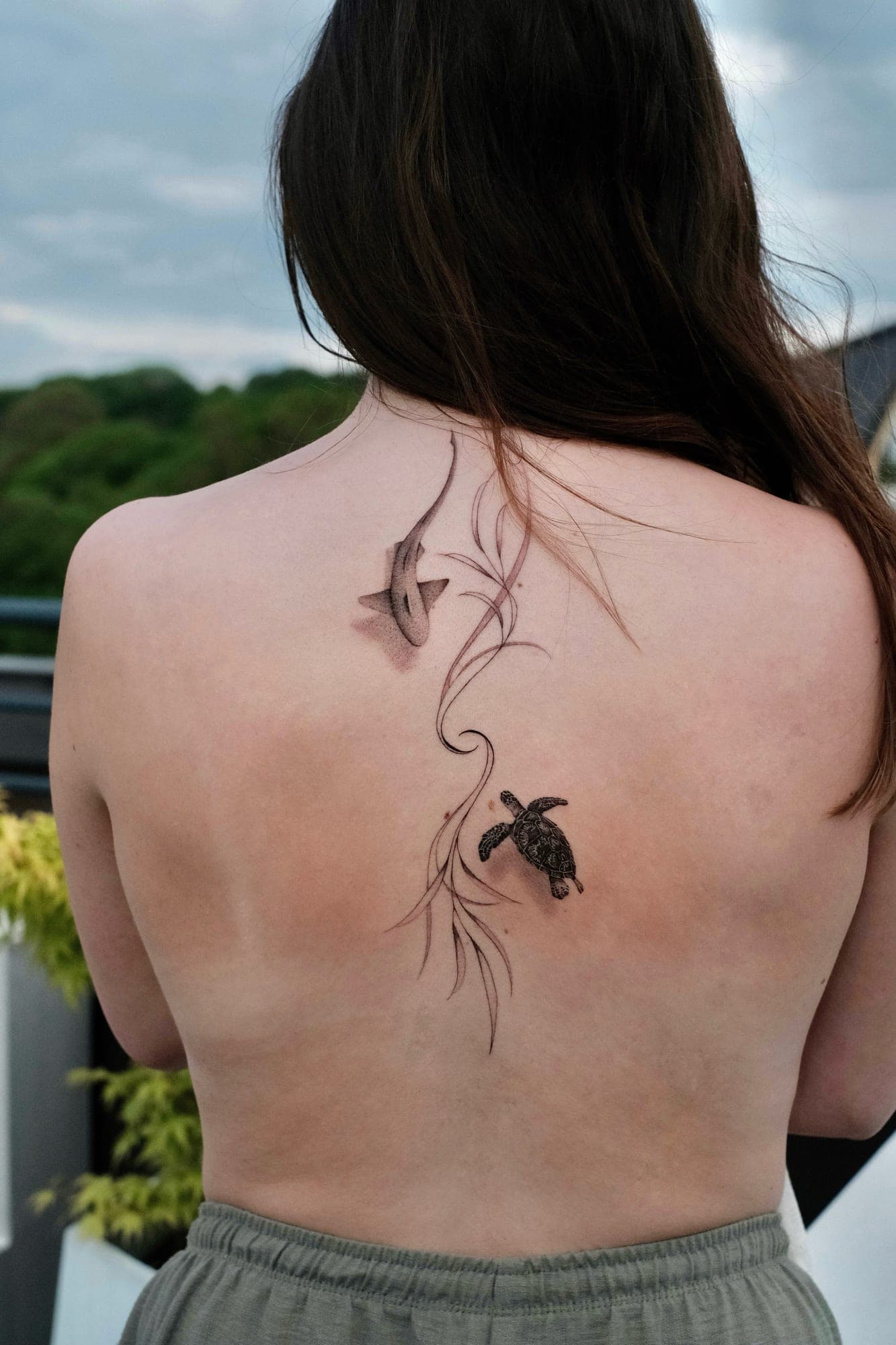 Microrealism Tattoo – Hai & Schildkröte – SIJA.INK Zürich